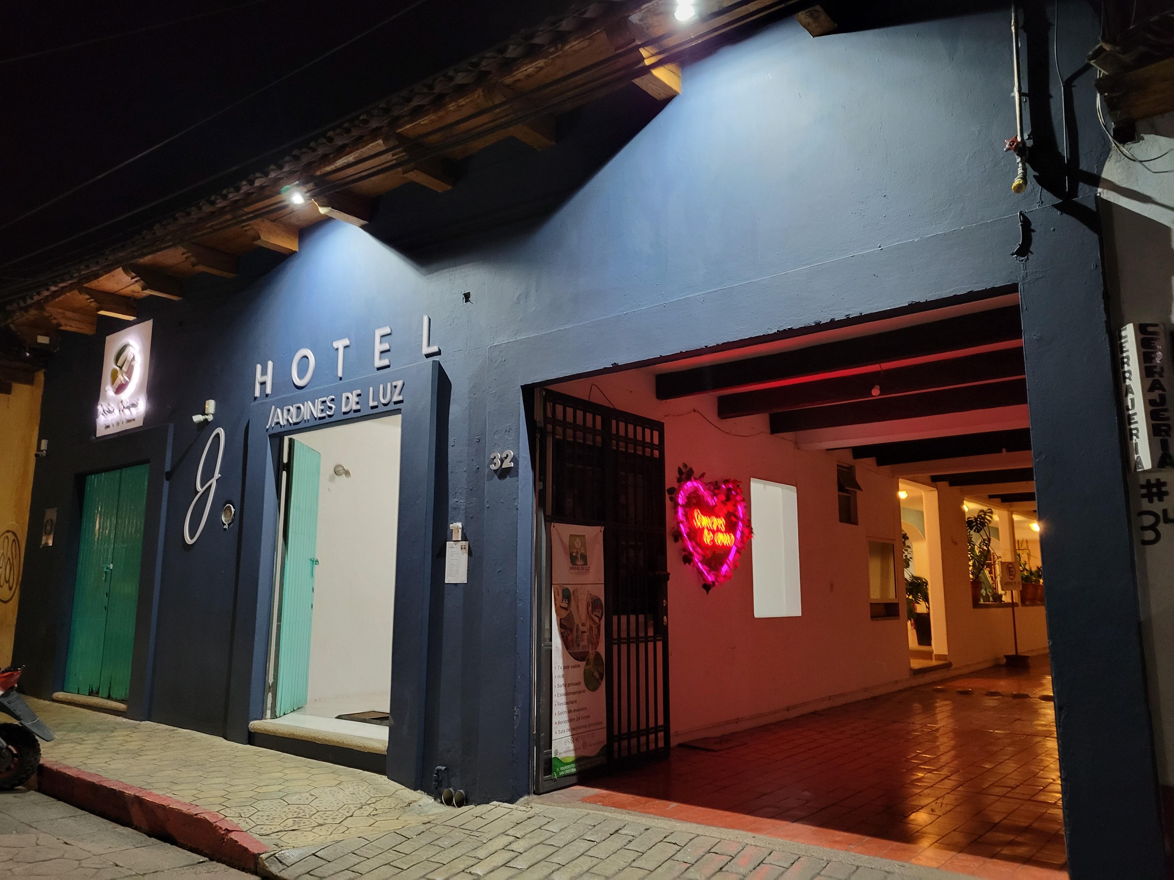 ホテル Jardines De Luz San Cristóbal de Las Casas エクステリア 写真