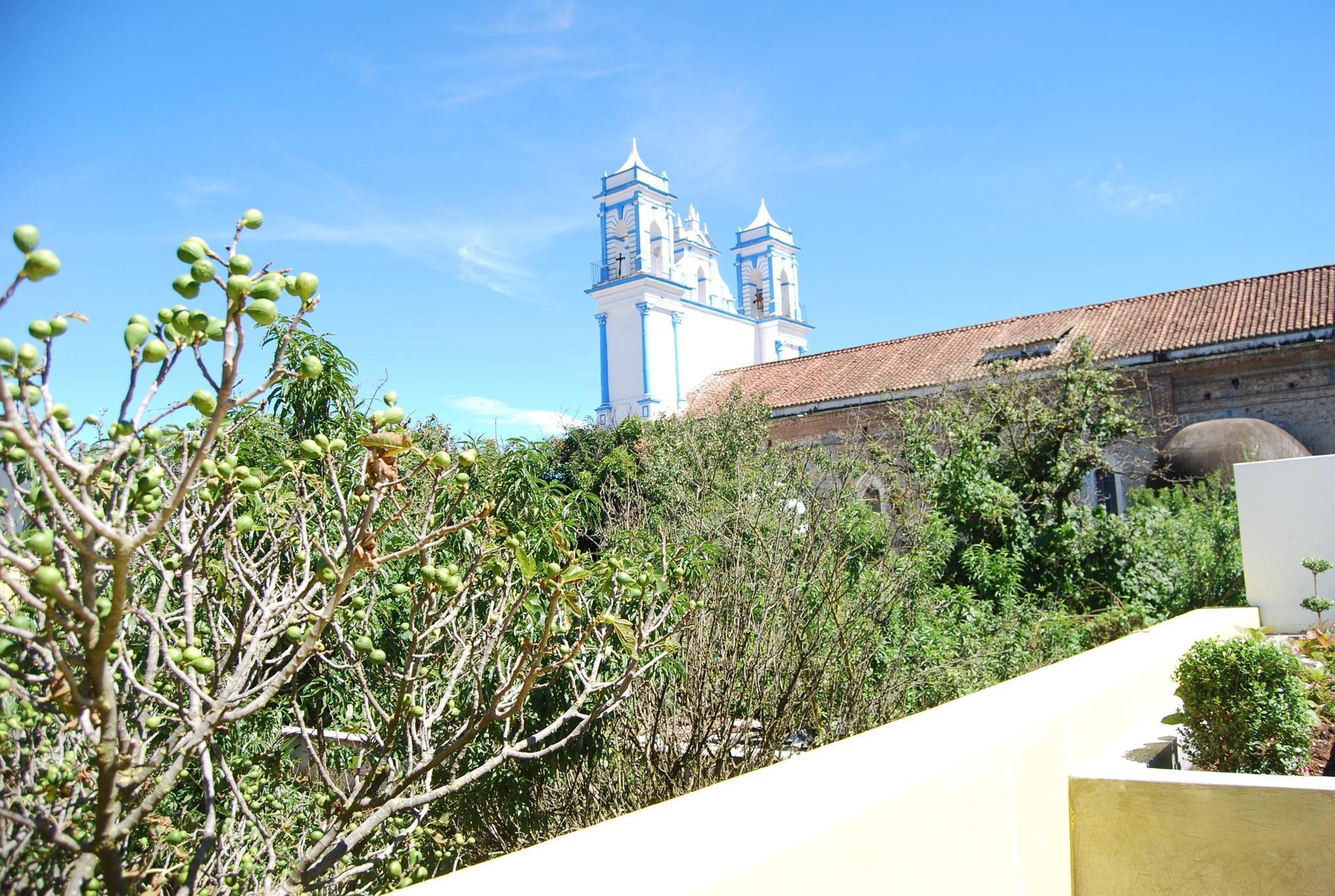ホテル Jardines De Luz San Cristóbal de Las Casas エクステリア 写真